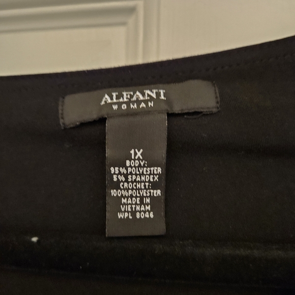 Alfani Woman Knit Top Black and White Floral with Lace. 1X - Picture 2 of 2